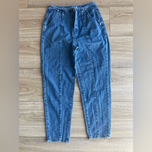 Denim Bird vintage jeans. High rise. Straight leg.